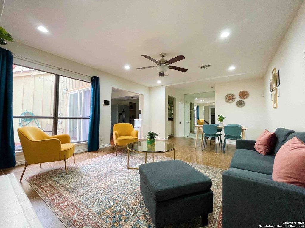 Photo of 8112 Scottshill, San Antonio, TX 78209 (MLS # 1888917)