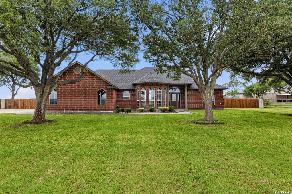 Photo of 1031 Fm 20, Seguin, TX 78155 (MLS # 1962717)