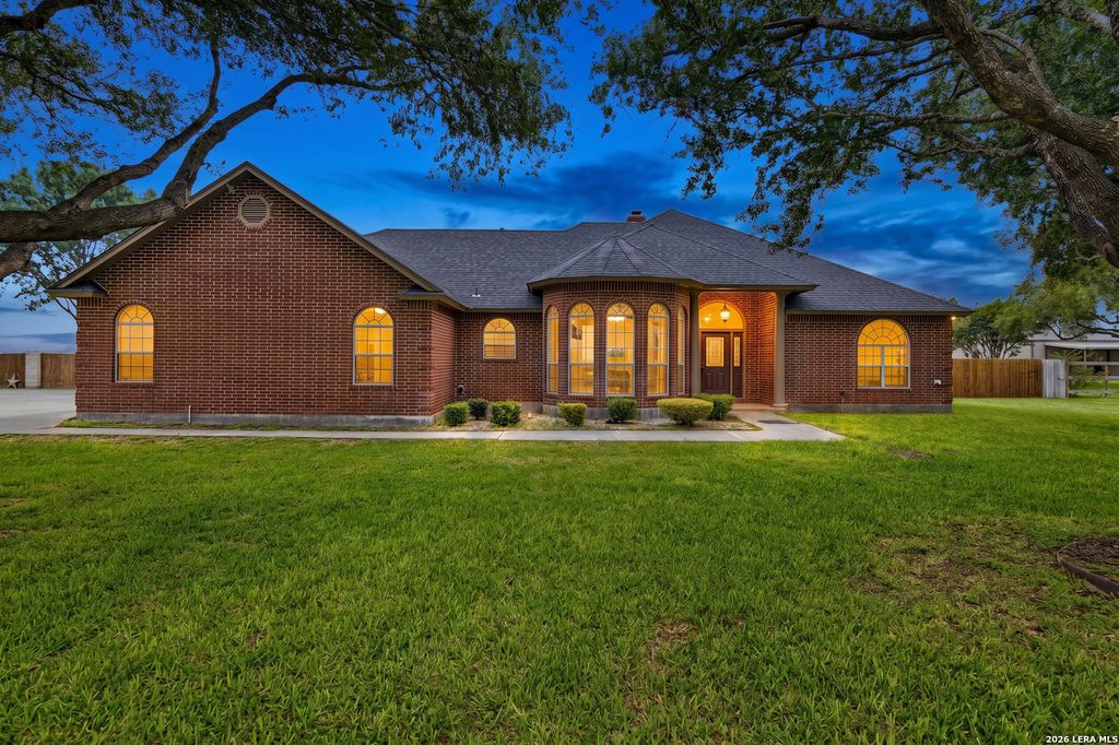 Photo of 1031 Fm 20, Seguin, TX 78155 (MLS # 1962717)