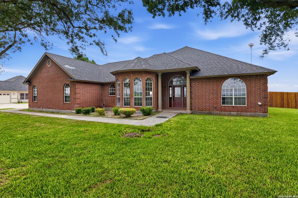 Photo of 1031 Fm 20, Seguin, TX 78155 (MLS # 1962717)