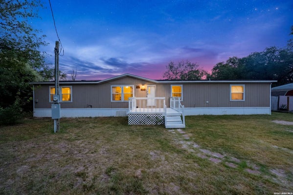 3907 ANAQUA DR, ELMENDORF, TX 78112 - Image 30b08e8ce77d6dd3666dc3b6d7b75e9b/2266097687