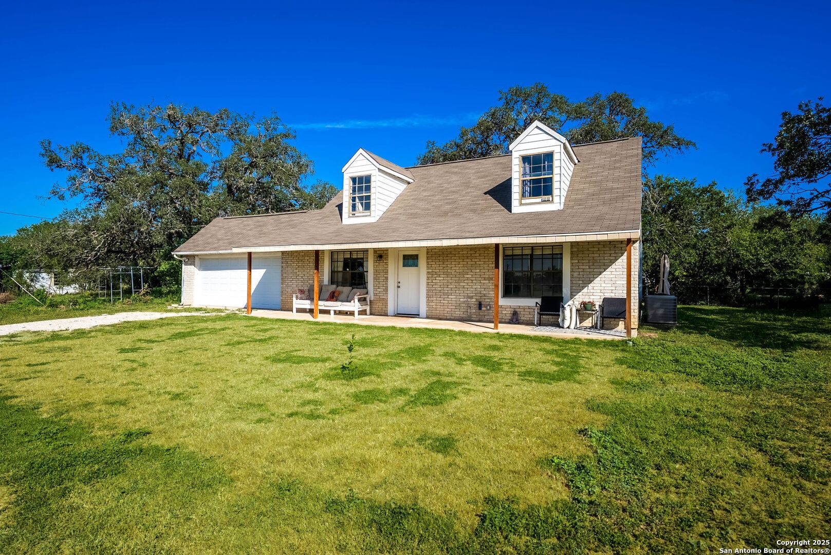 347 Ferryboat Ln