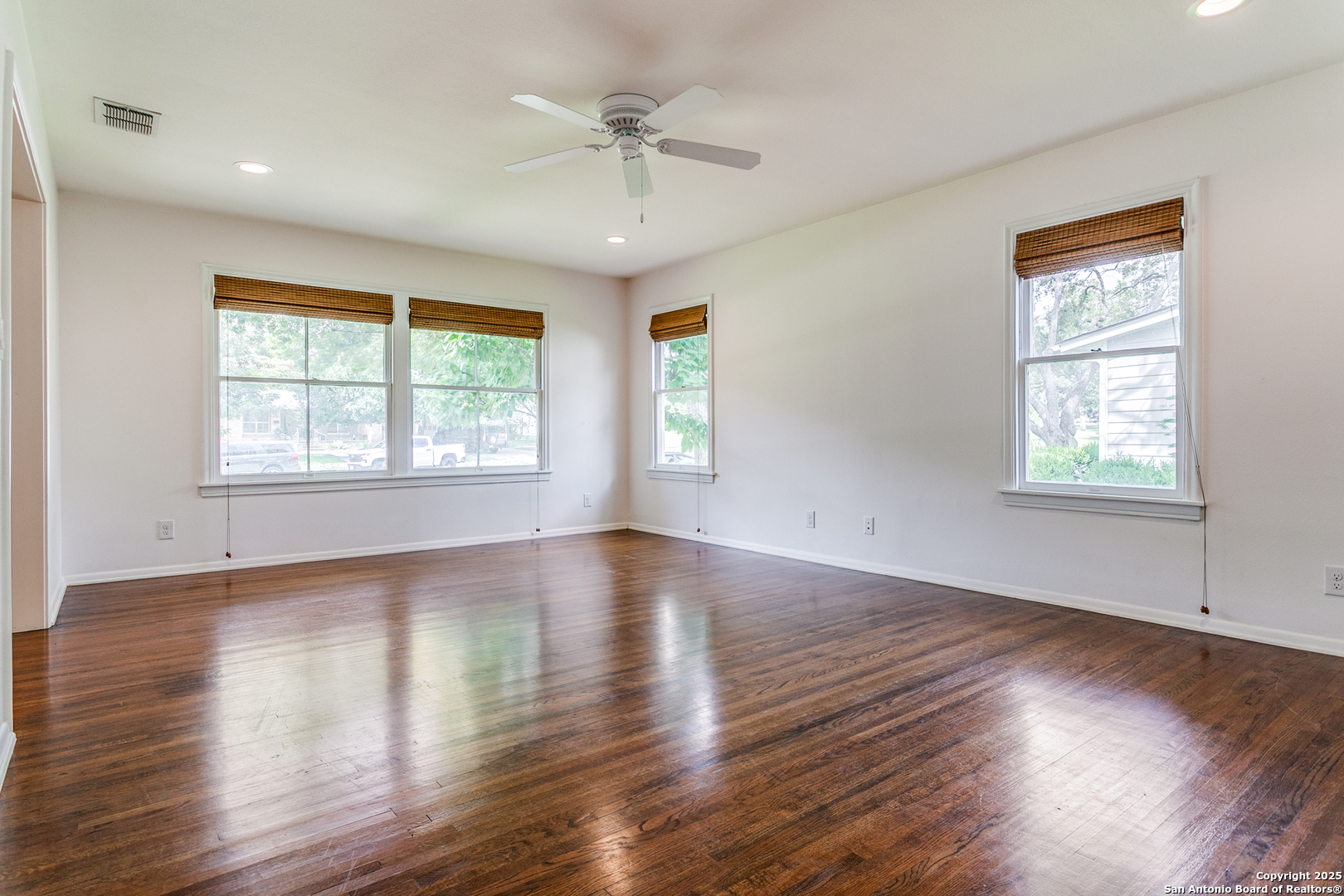 251 Brightwood