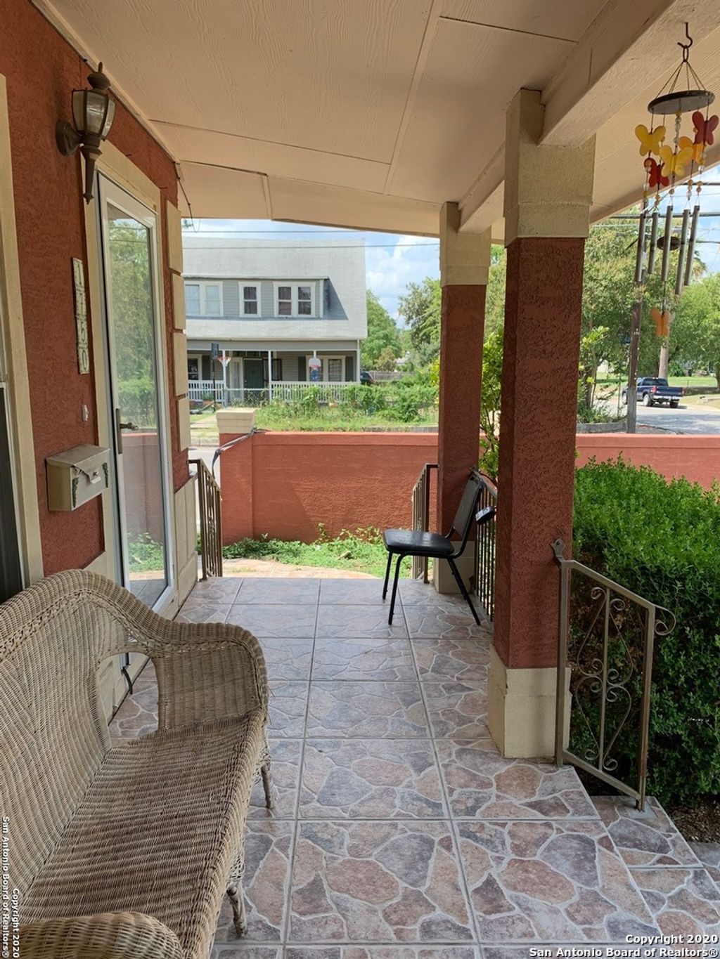 Photo of 1750 W CRAIG PL, San Antonio, TX 78201 (MLS # 1939088)