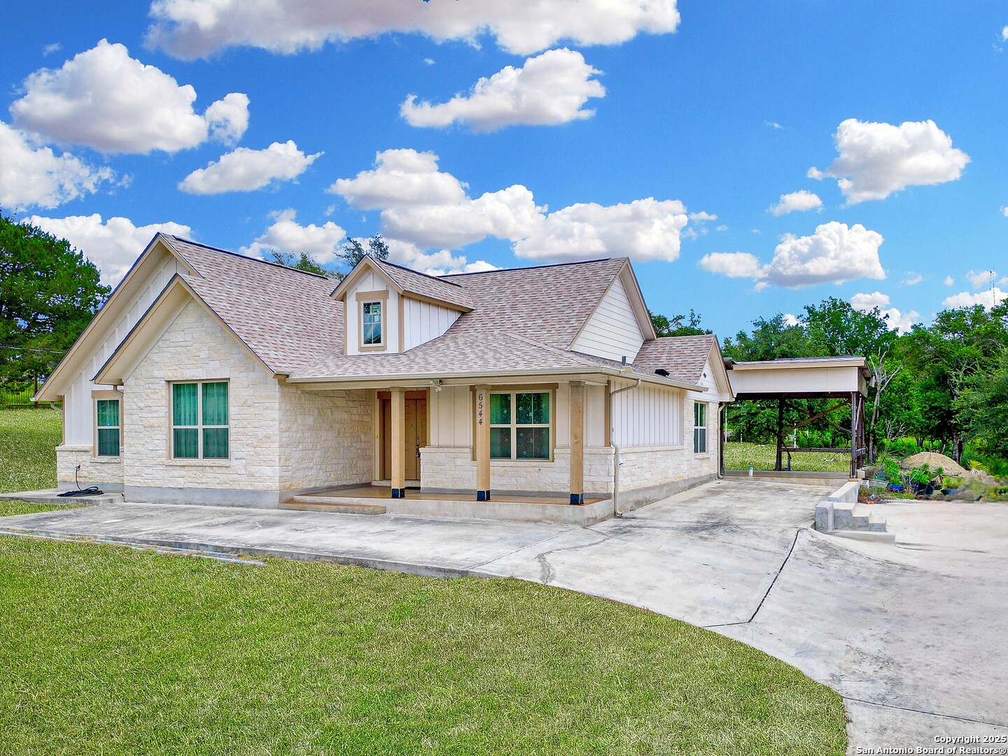 6544 Robards Row