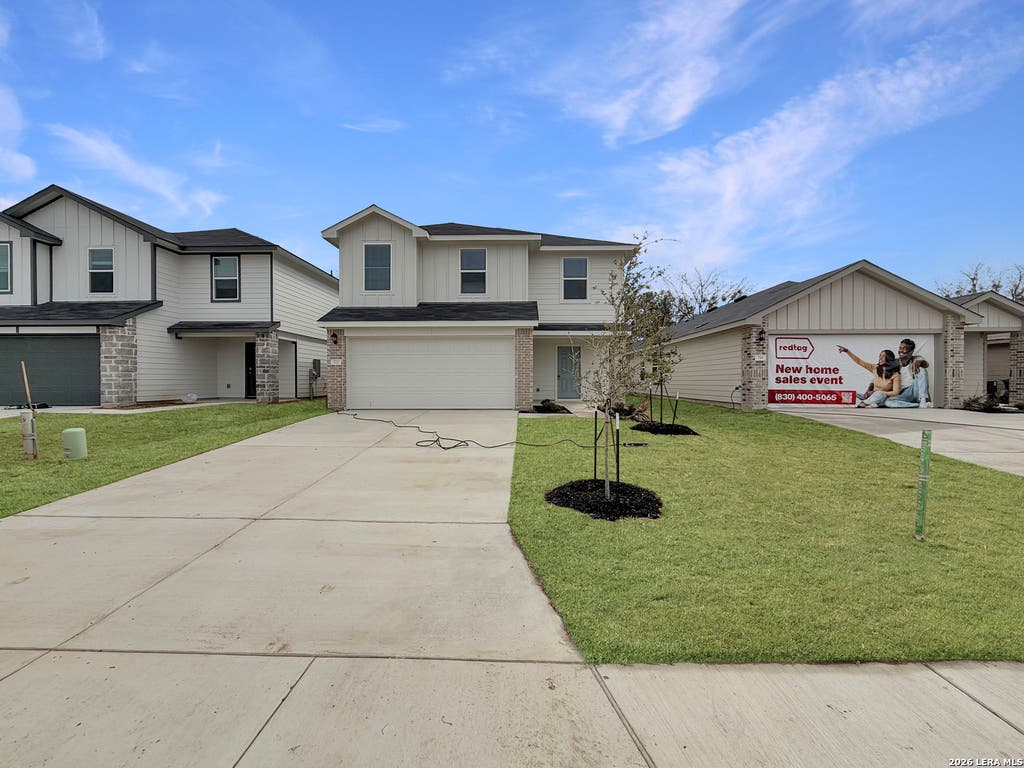 Photo of 722 JENNIFER WAY, New Braunfels, TX 78130 (MLS # 1965411)