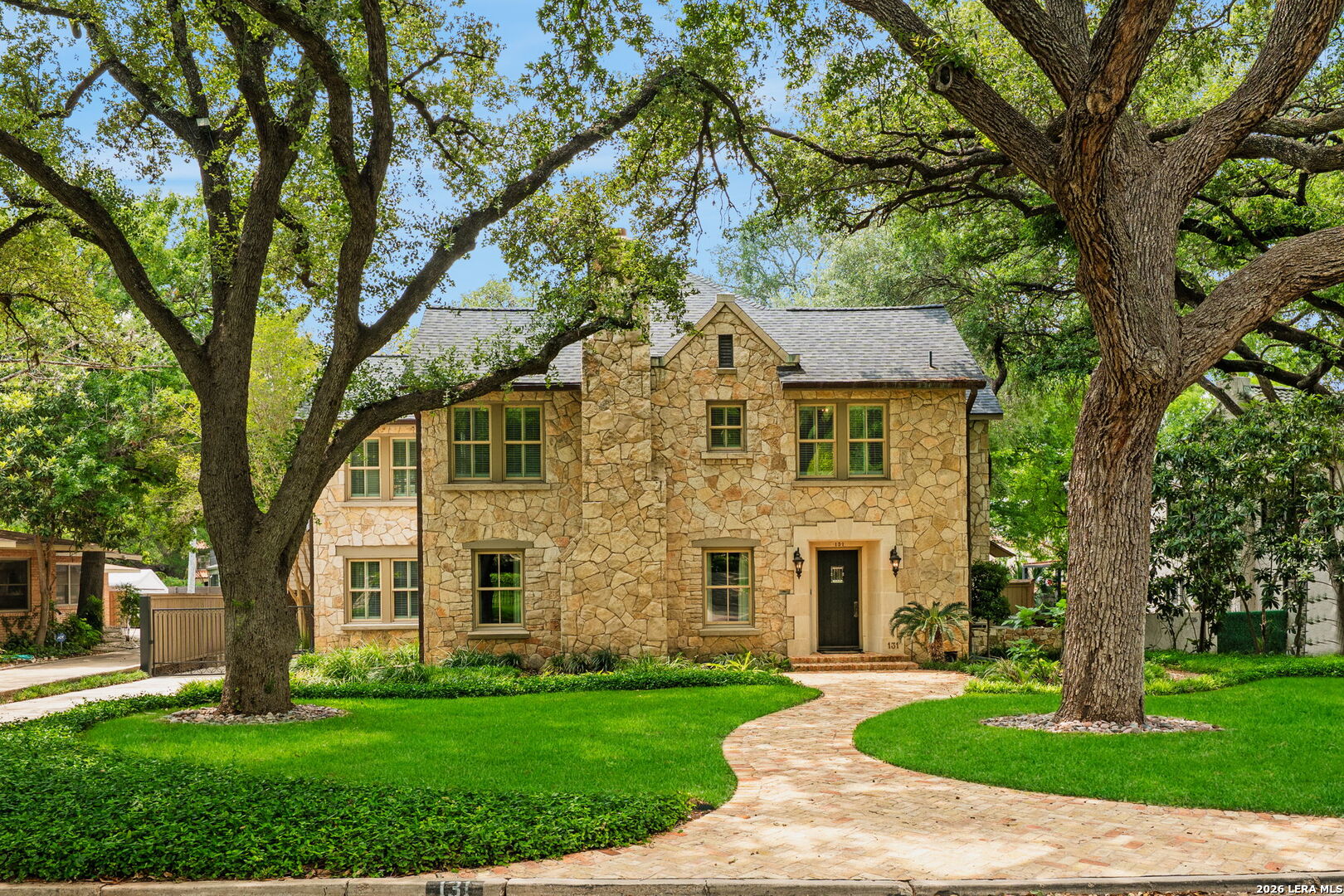 131 PARK HILL DR