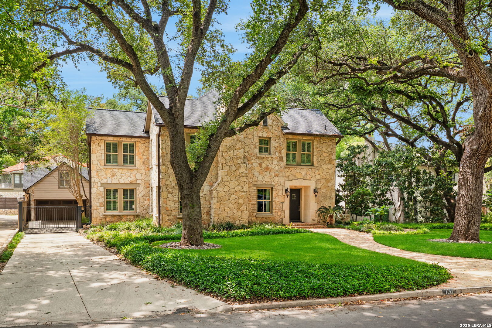 131 PARK HILL DR