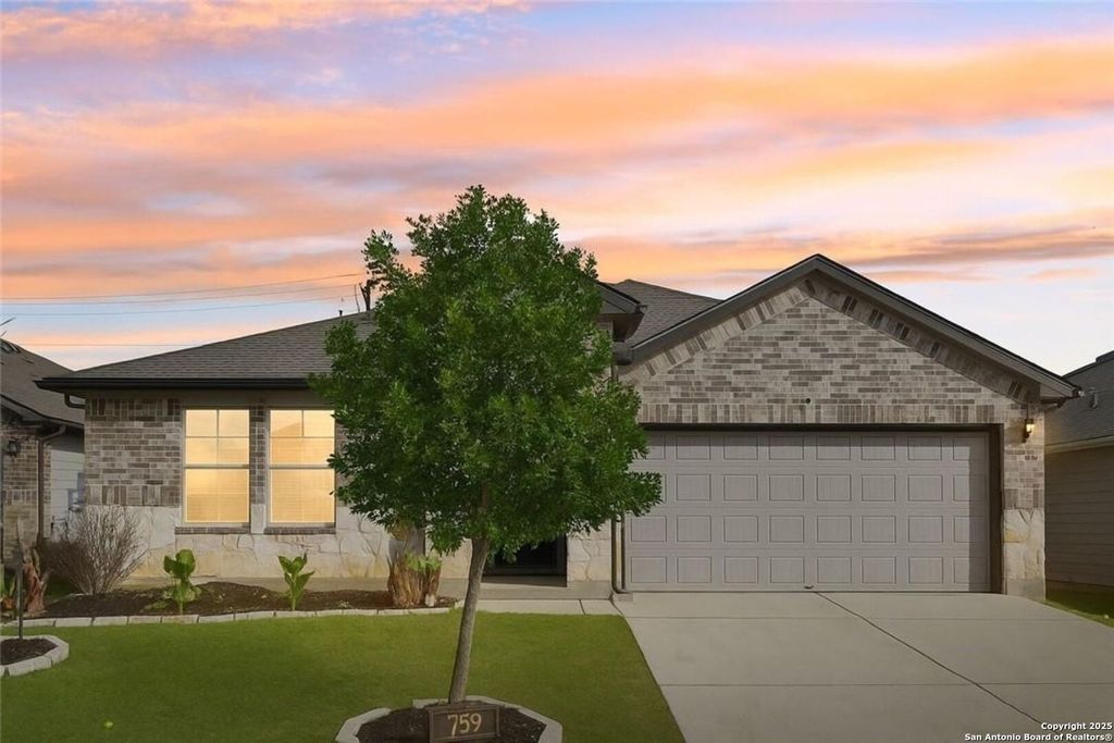 Photo of 759 Ocelot Court, Seguin, TX 78155 (MLS # 1910010)