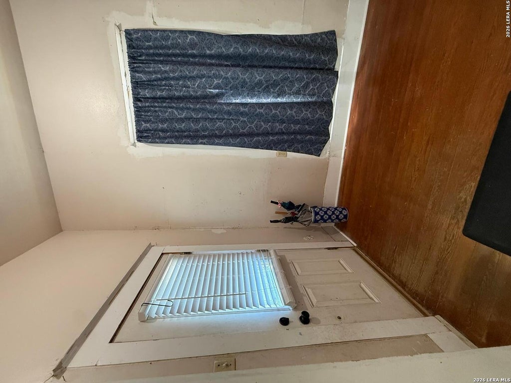 Photo of 219 UPSON ST, San Antonio, TX 78212 (MLS # 2022968)