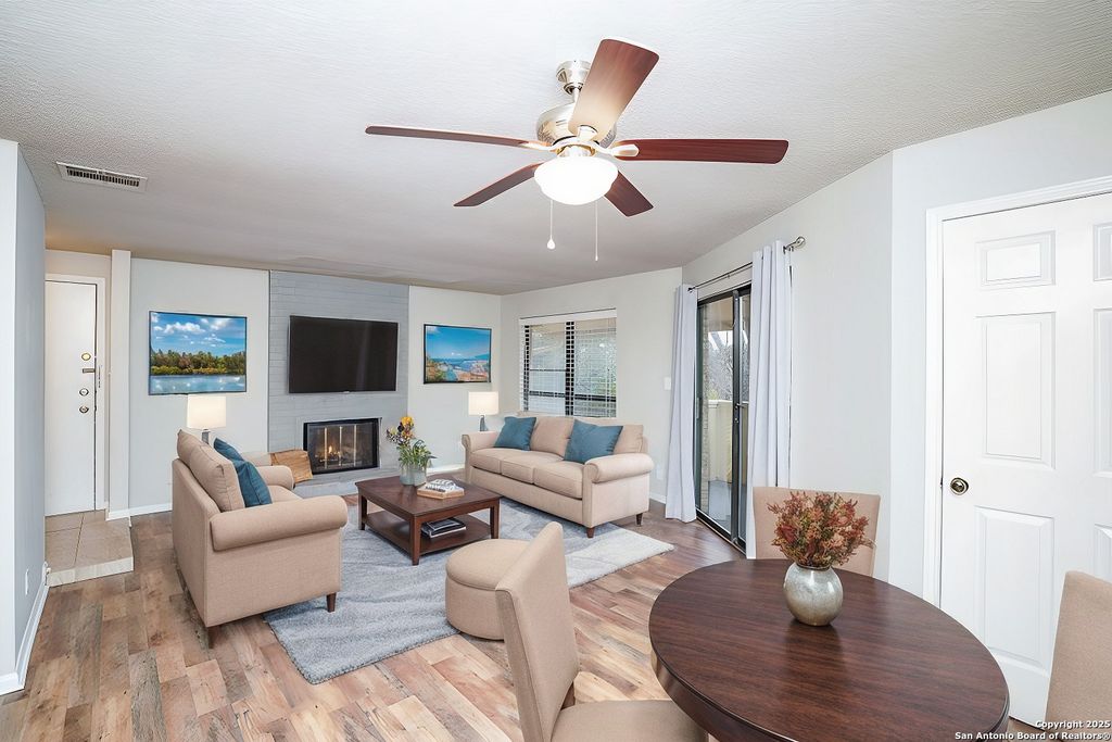 Photo of 11843 Braesview 1612 #1612, San Antonio, TX 78213 (MLS # 1950522)