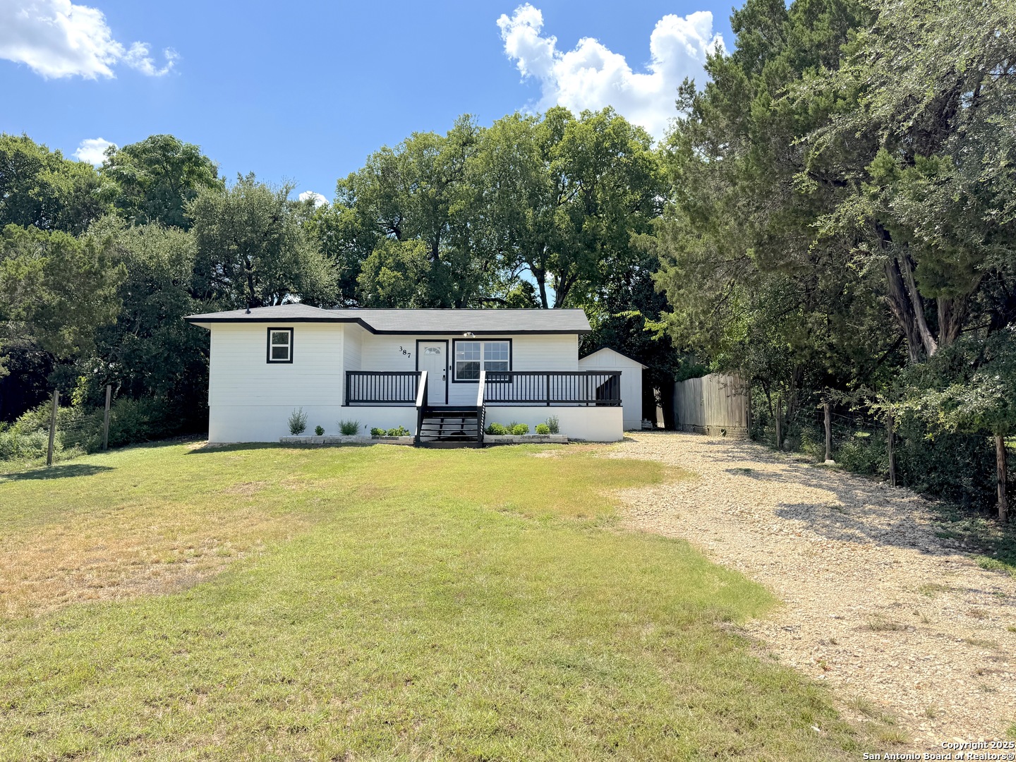 387 Lake Park Loop