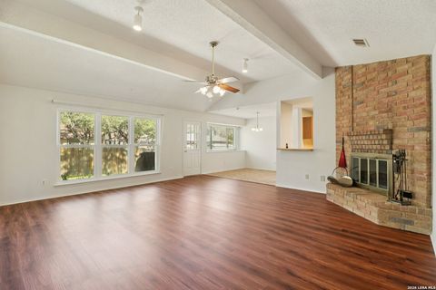 1101 Andre Schertz TX 78154