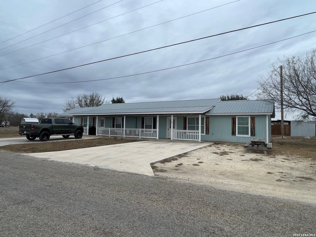 Photo of 558 Whitetail Drive, Uvalde, TX 78801 (MLS # 1940347)