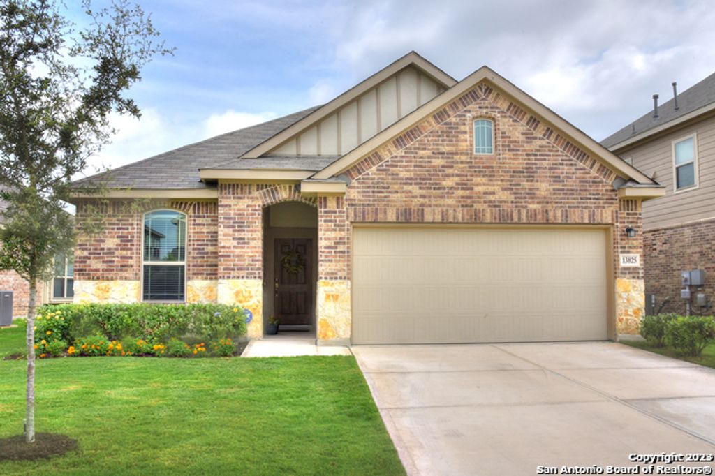 Photo of 13825 BELLOWS PATH, San Antonio, TX 78253 (MLS # 1876438)