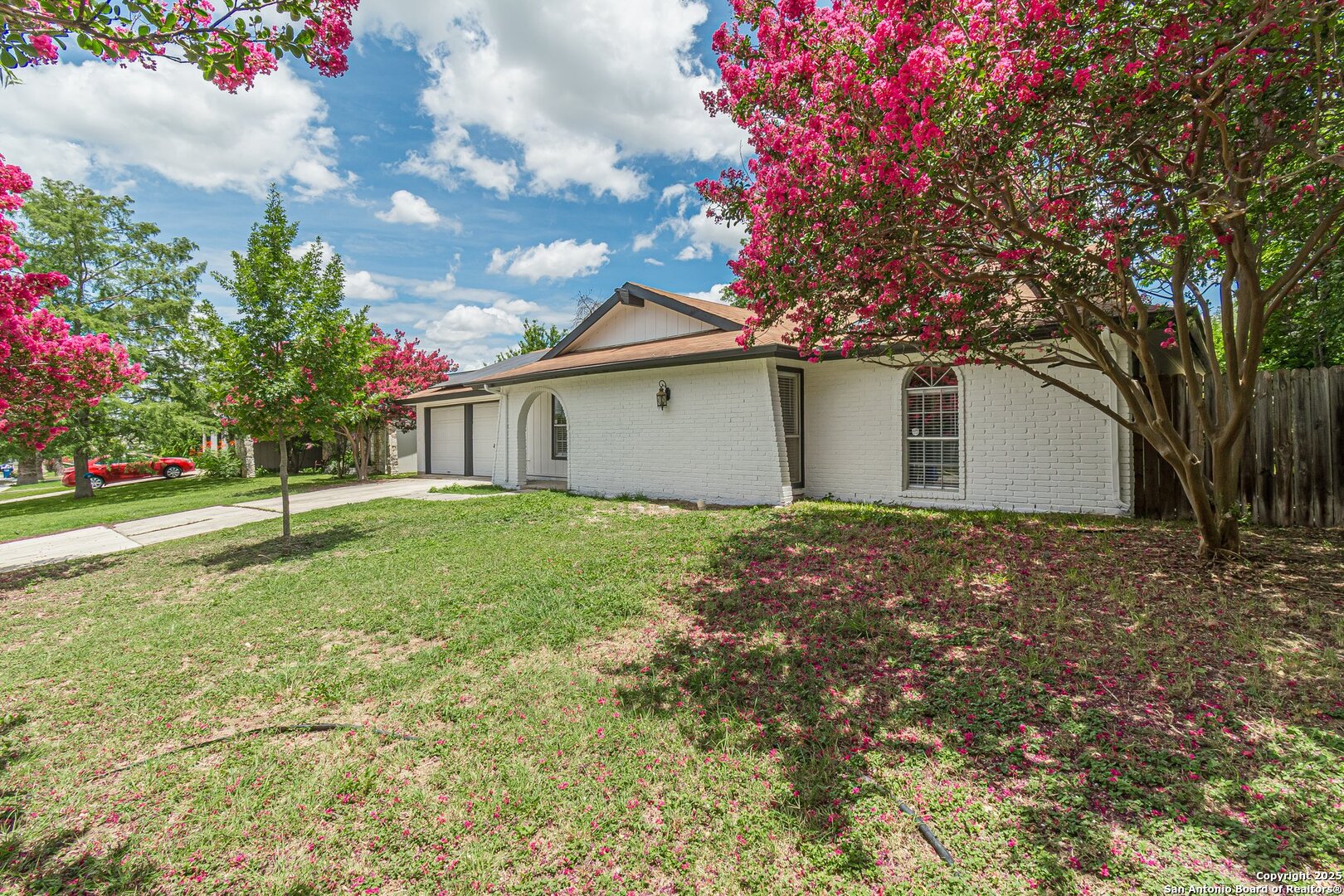 5827 Burkley Springs