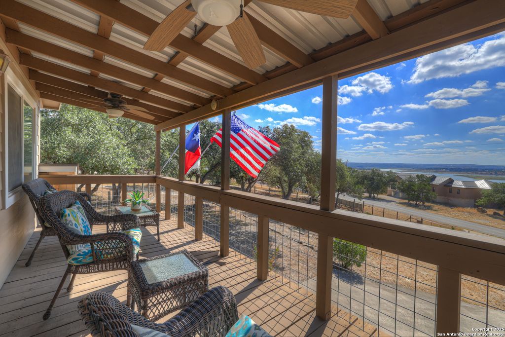 Photo of 1631 Cattail, Canyon Lake, TX 78133 (MLS # 1920500)