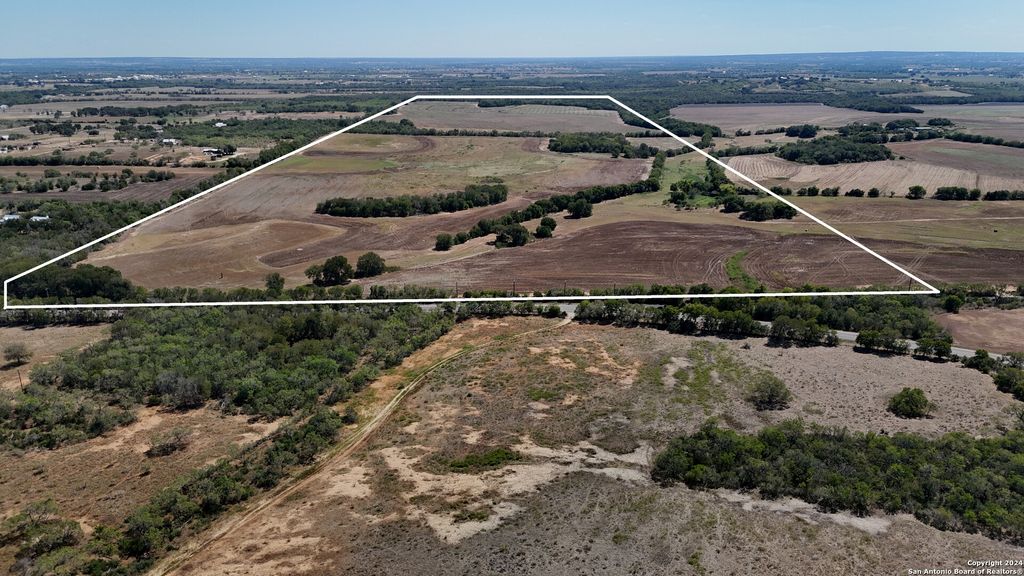 Photo of 16568 NEW BERLIN RD, St Hedwig, TX 78152 (MLS # 1814124)