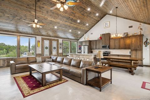 49 Mountain Valley Drive ConCan TX 78838