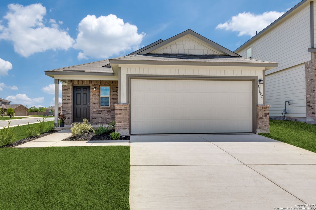 Photo of 13602 Crossbow Ridge, San Antonio, TX 78253 (MLS # 1940593)