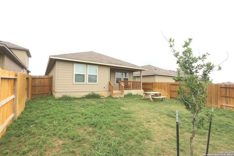 A home in Floresville