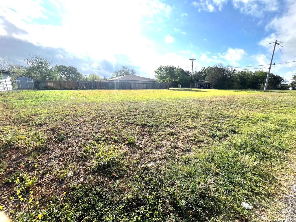 Photo of 772 JOHNSON, Seguin, TX 78155 (MLS # 1954414)