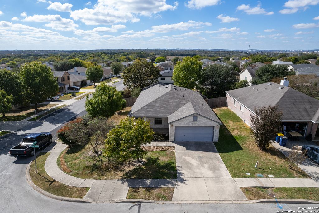 Photo of 145 Stream Crossing, Cibolo, TX 78108 (MLS # 1923764)