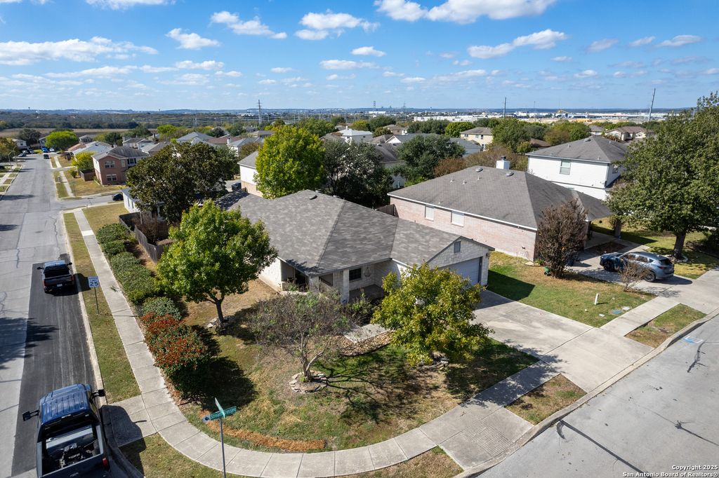 Photo of 145 Stream Crossing, Cibolo, TX 78108 (MLS # 1923764)