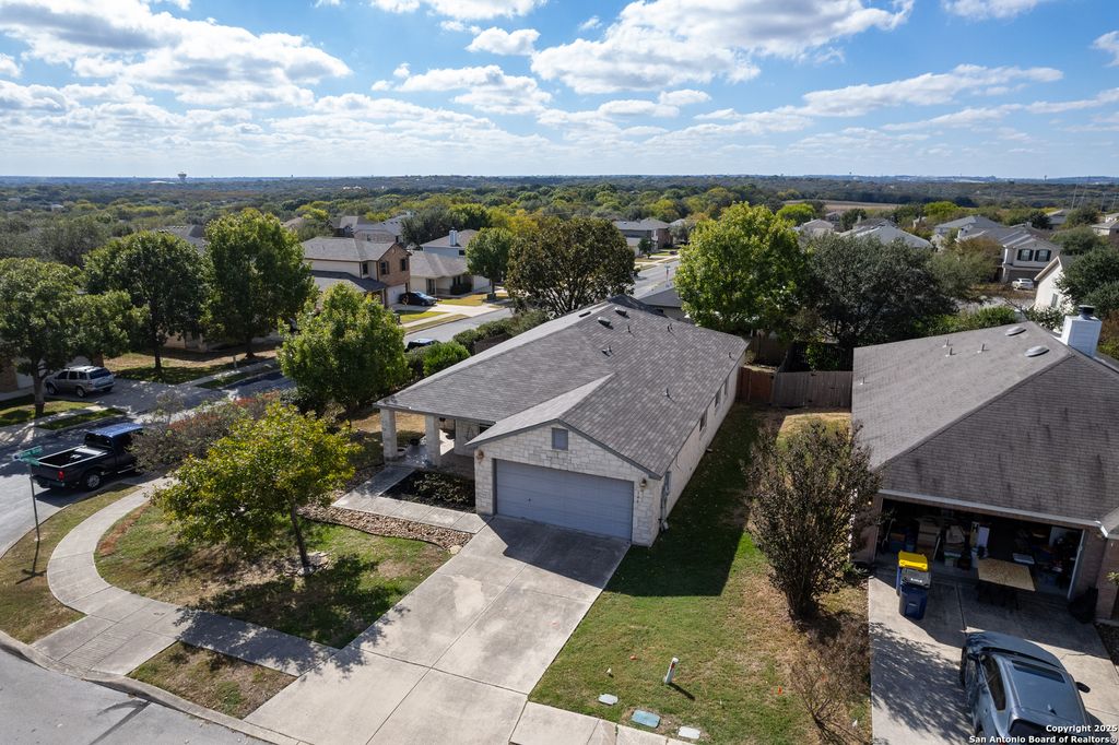 Photo of 145 Stream Crossing, Cibolo, TX 78108 (MLS # 1923764)