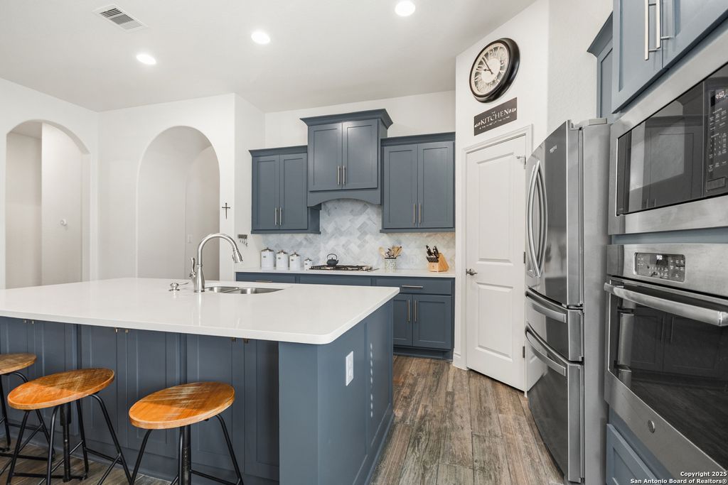 Photo of 9700 Innes Pl, Boerne, TX 78006 (MLS # 1919194)