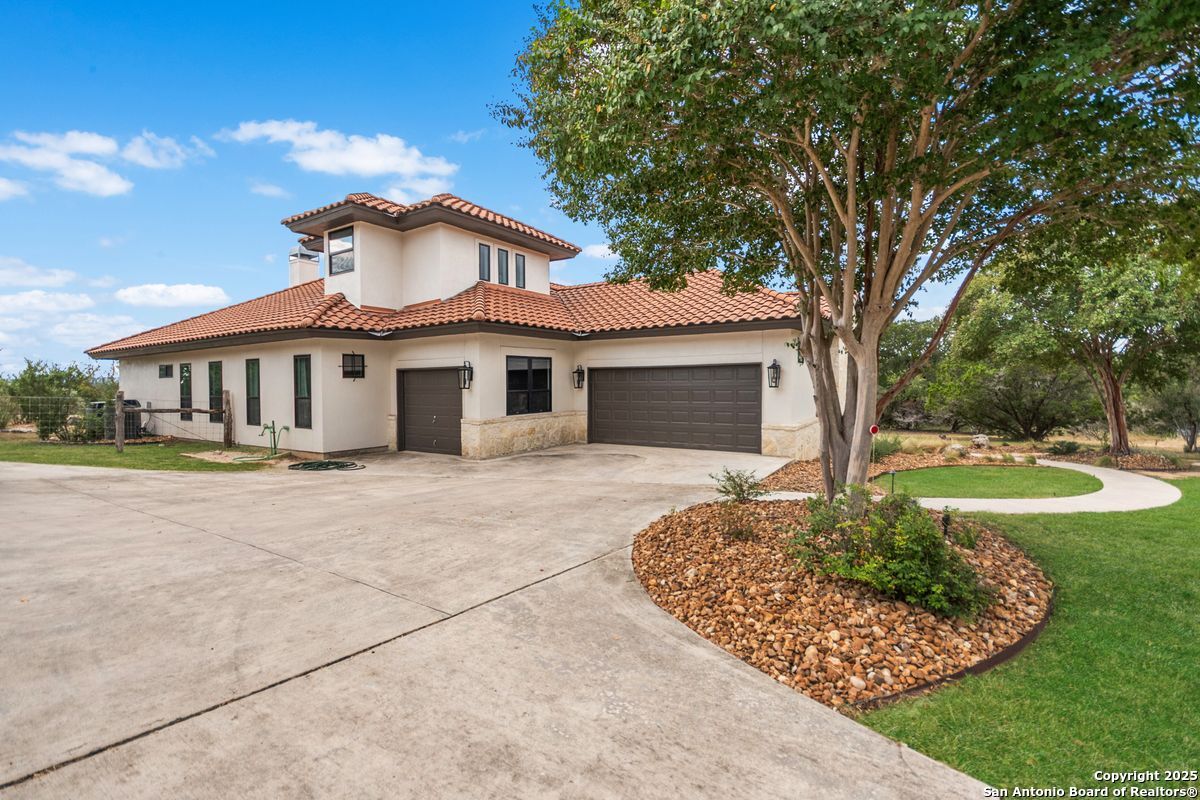 1810 Cordillera Trace