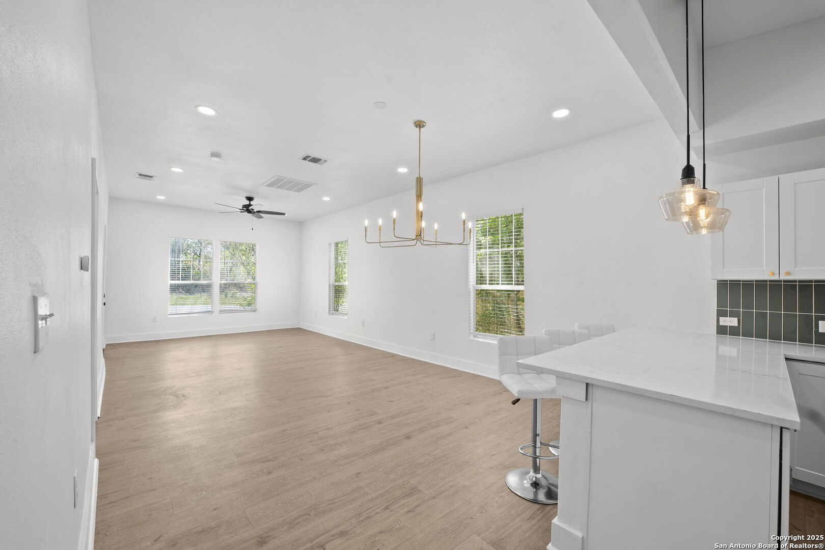 725 WESTFALL