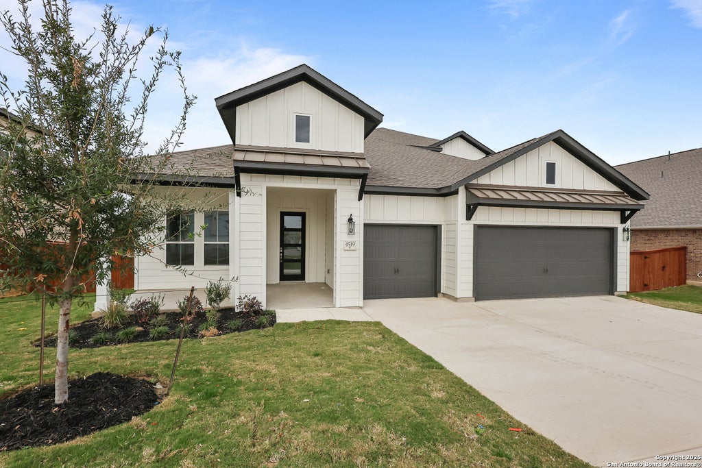 Photo of 4519 Yoakum Valley, Schertz, TX 78108 (MLS # 1879919)