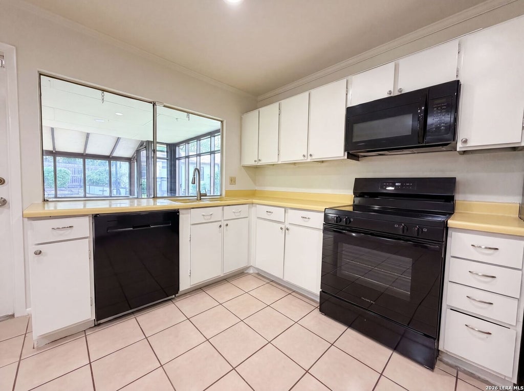 Photo of 8023 SHADOW FRST, San Antonio, TX 78239 (MLS # 1993958)