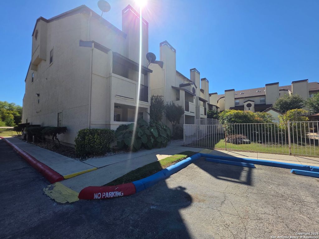 Photo of 5322 Medical Dr D-103 #D-103, San Antonio, TX 78240 (MLS # 1919383)