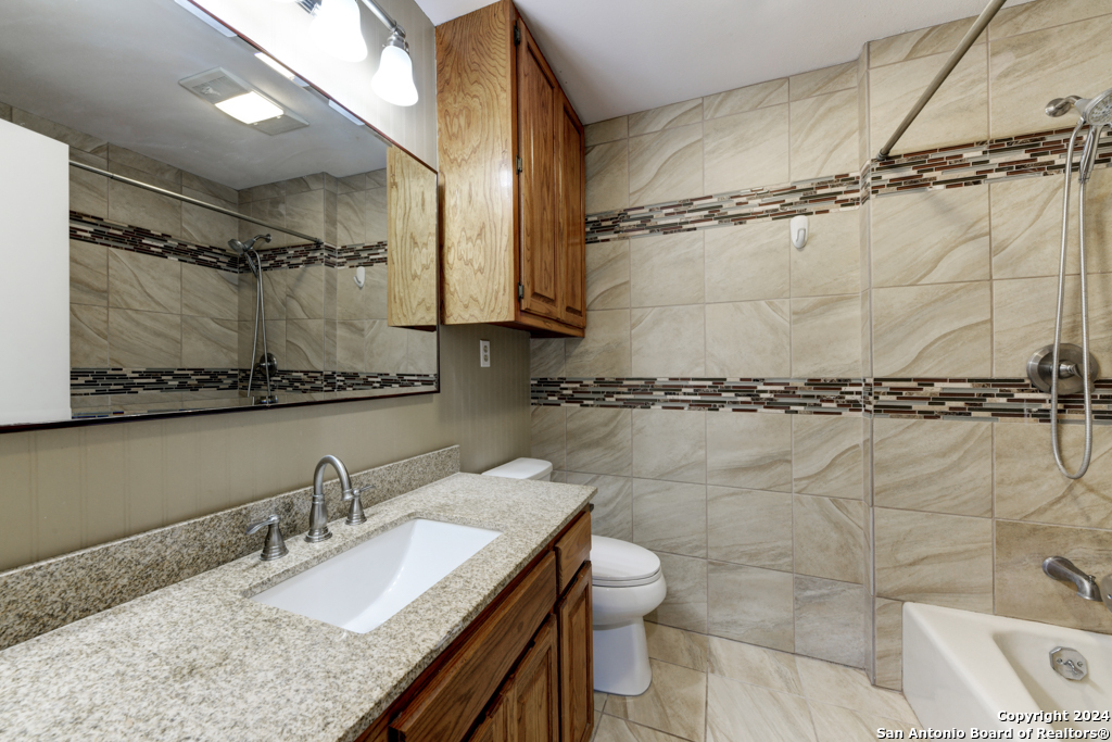 New Braunfels, Texas 78132, United States, 3 Bedrooms Bedrooms, ,3 BathroomsBathrooms,Residential,Pending,33441