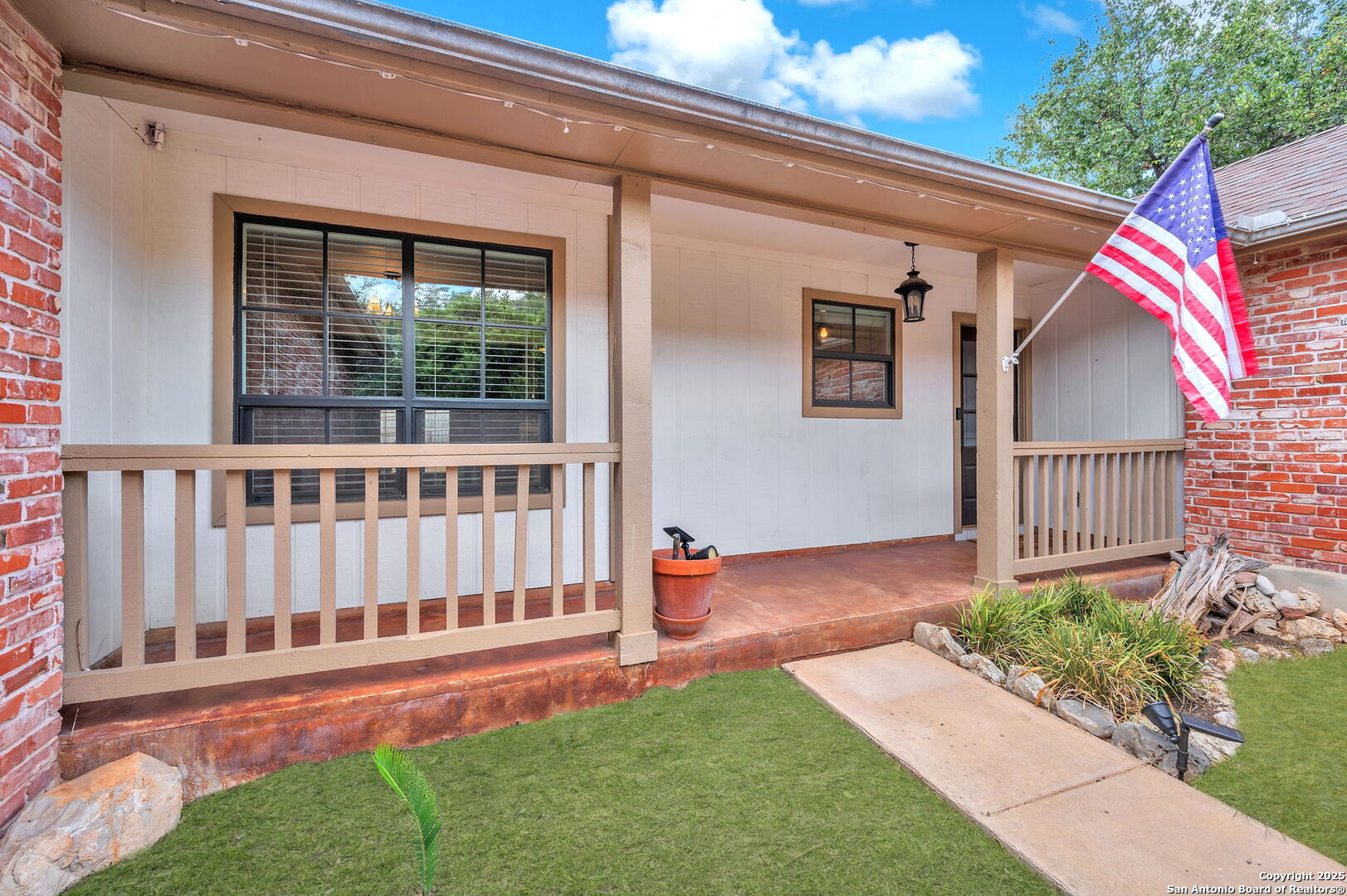 2310 Encino Crossing