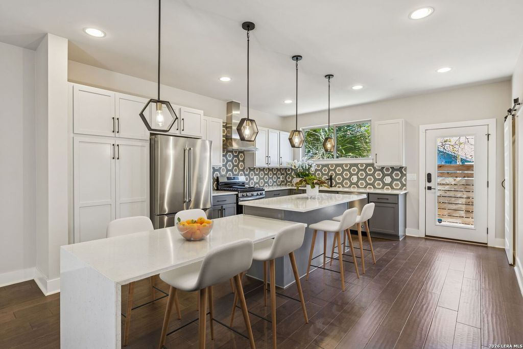 Photo of 130 Rose Ln 102 #102, San Antonio, TX 78212 (MLS # 1938797)