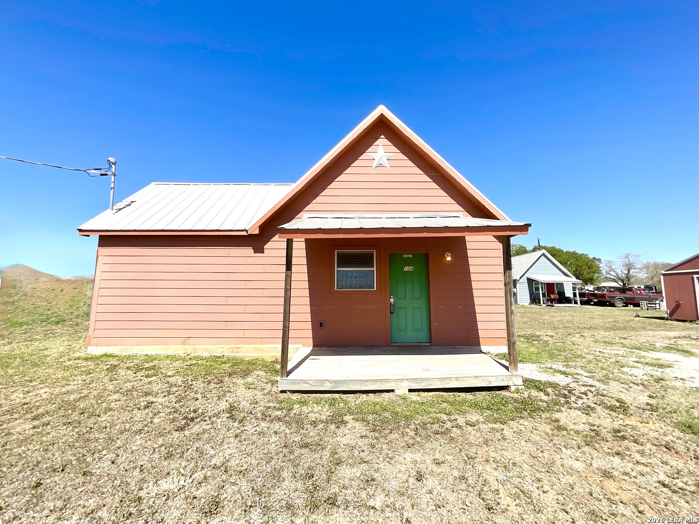 Photo 1 of 20 — 573 Texas 97 104, Floresville, TX 78114