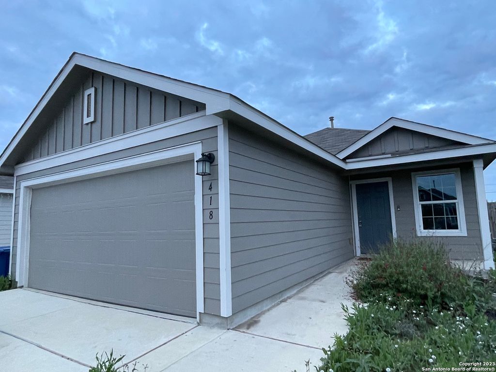 Photo of 418 Ambush Ridge Dr, San Antonio, TX 78220 (MLS # 1938484)