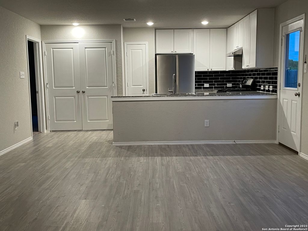 Photo of 418 Ambush Ridge Dr, San Antonio, TX 78220 (MLS # 1938484)