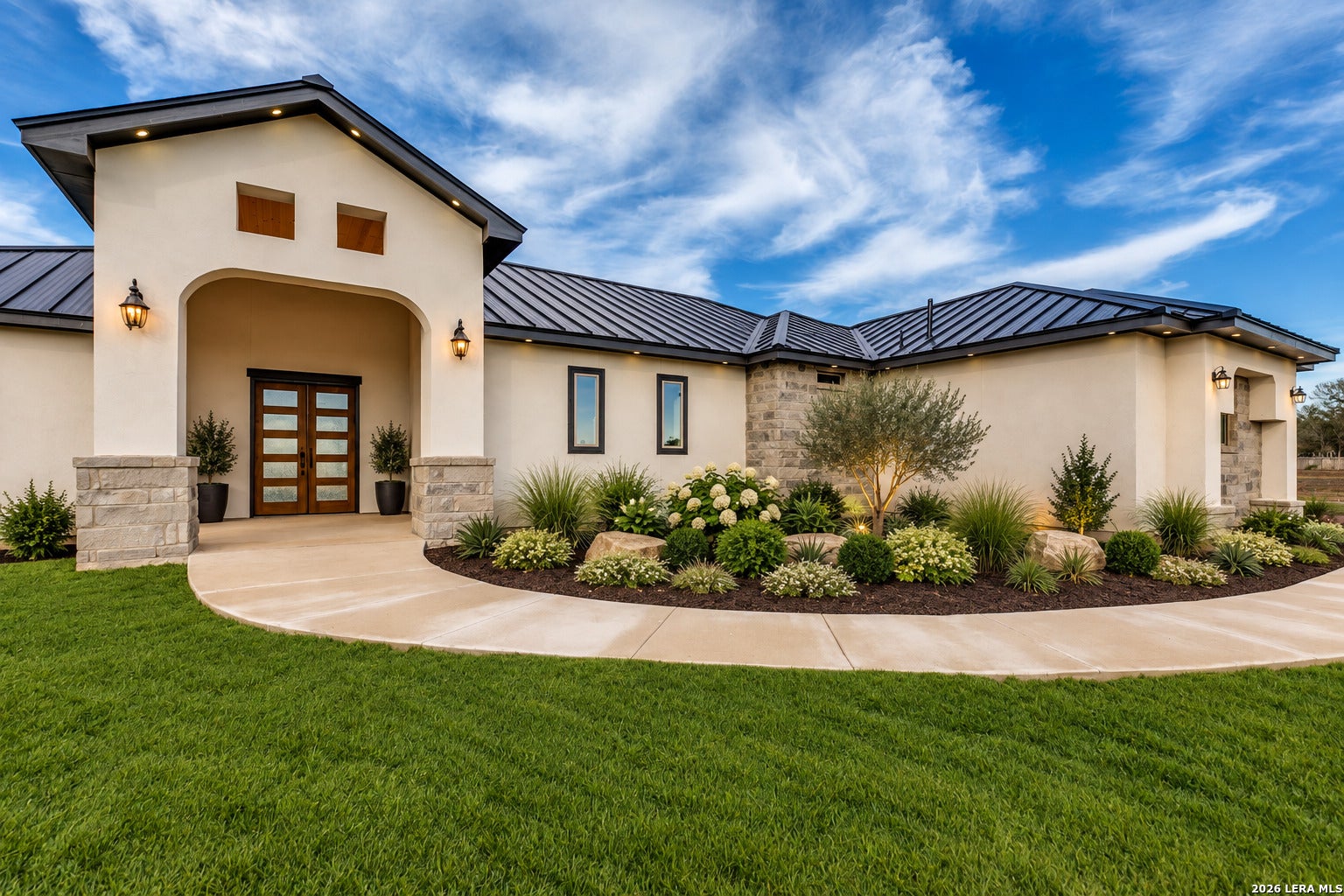202 Venado Oak