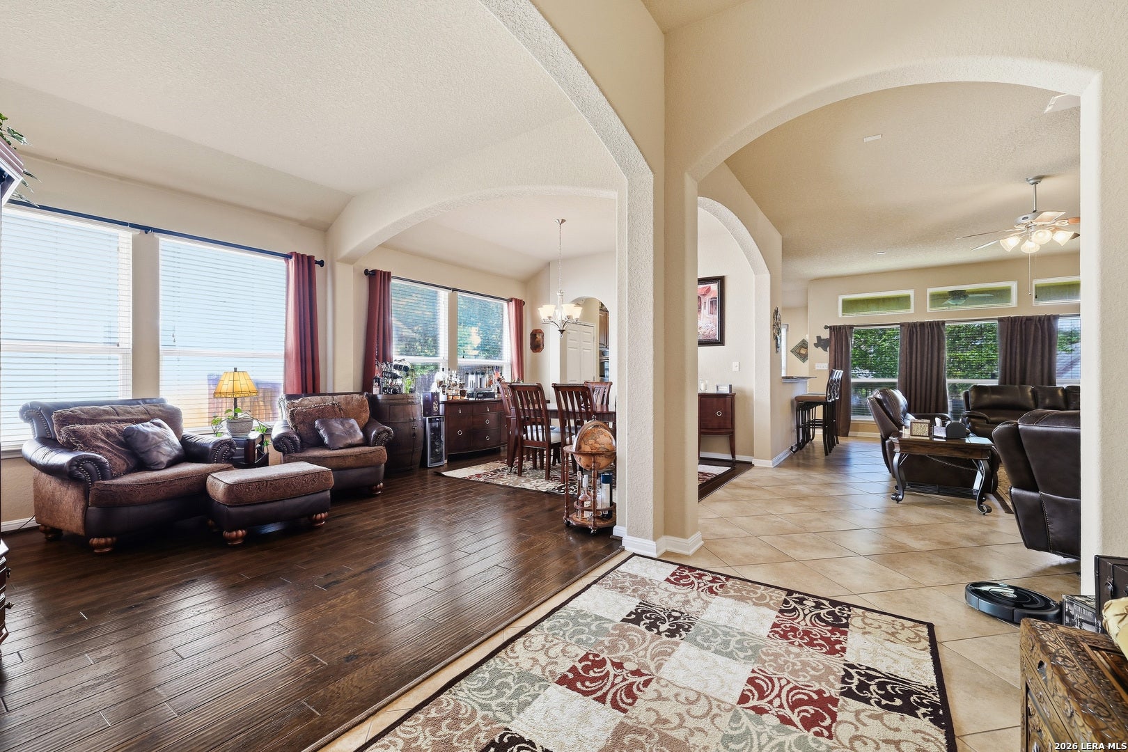 542 OAKMONT WAY