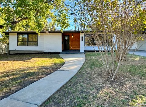 A home in Terrell Hills