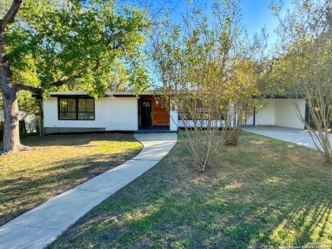 A home in Terrell Hills