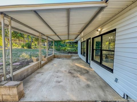 A home in Terrell Hills