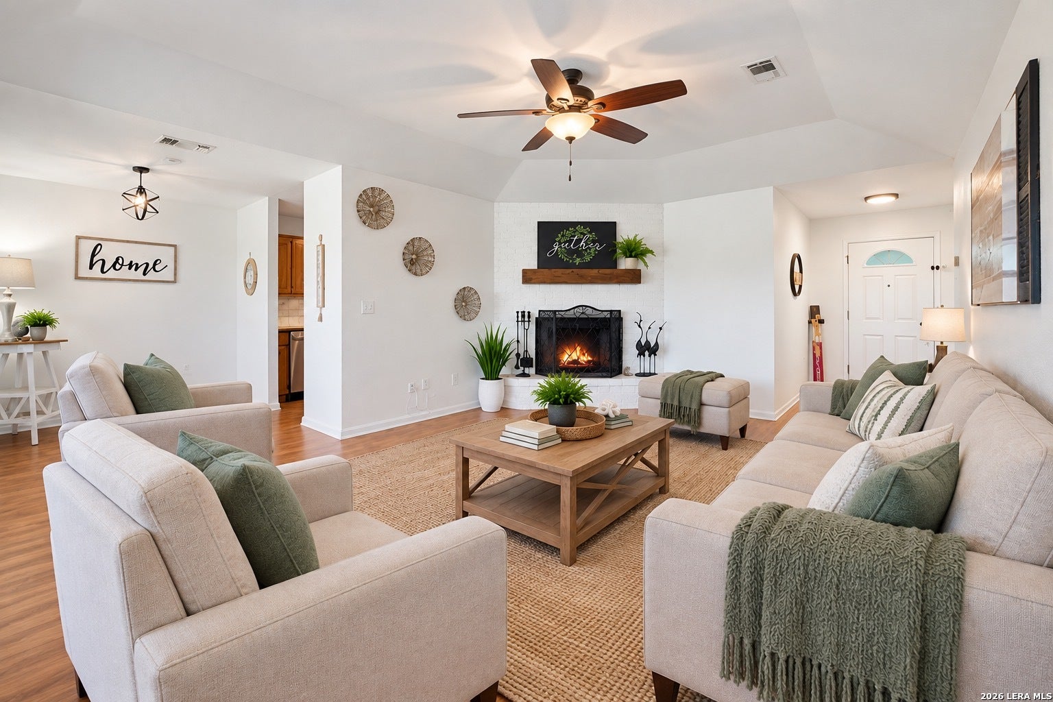 963 Seminole Dr