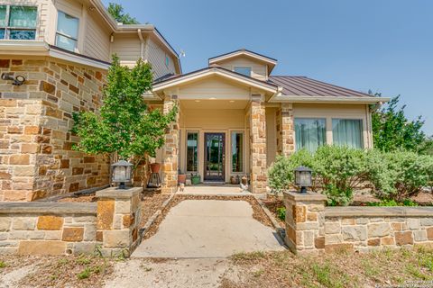 A home in Blanco