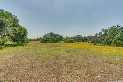 A home in Blanco