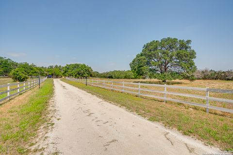 A home in Blanco